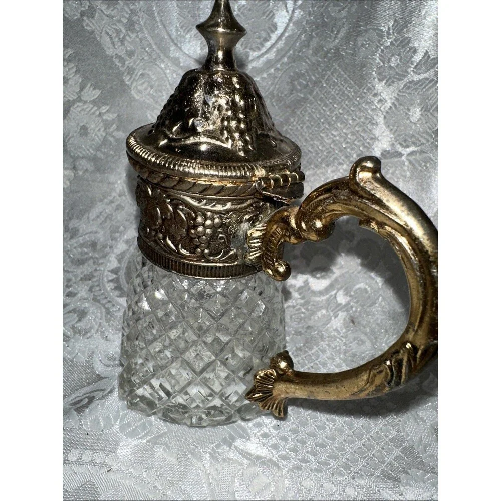 Vintage Raimond Glass Pourer